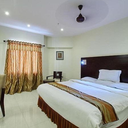 Hotel Krishna Residency Vijayawāda Exterior foto