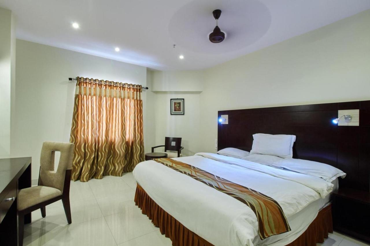 Hotel Krishna Residency Vijayawāda Exterior foto