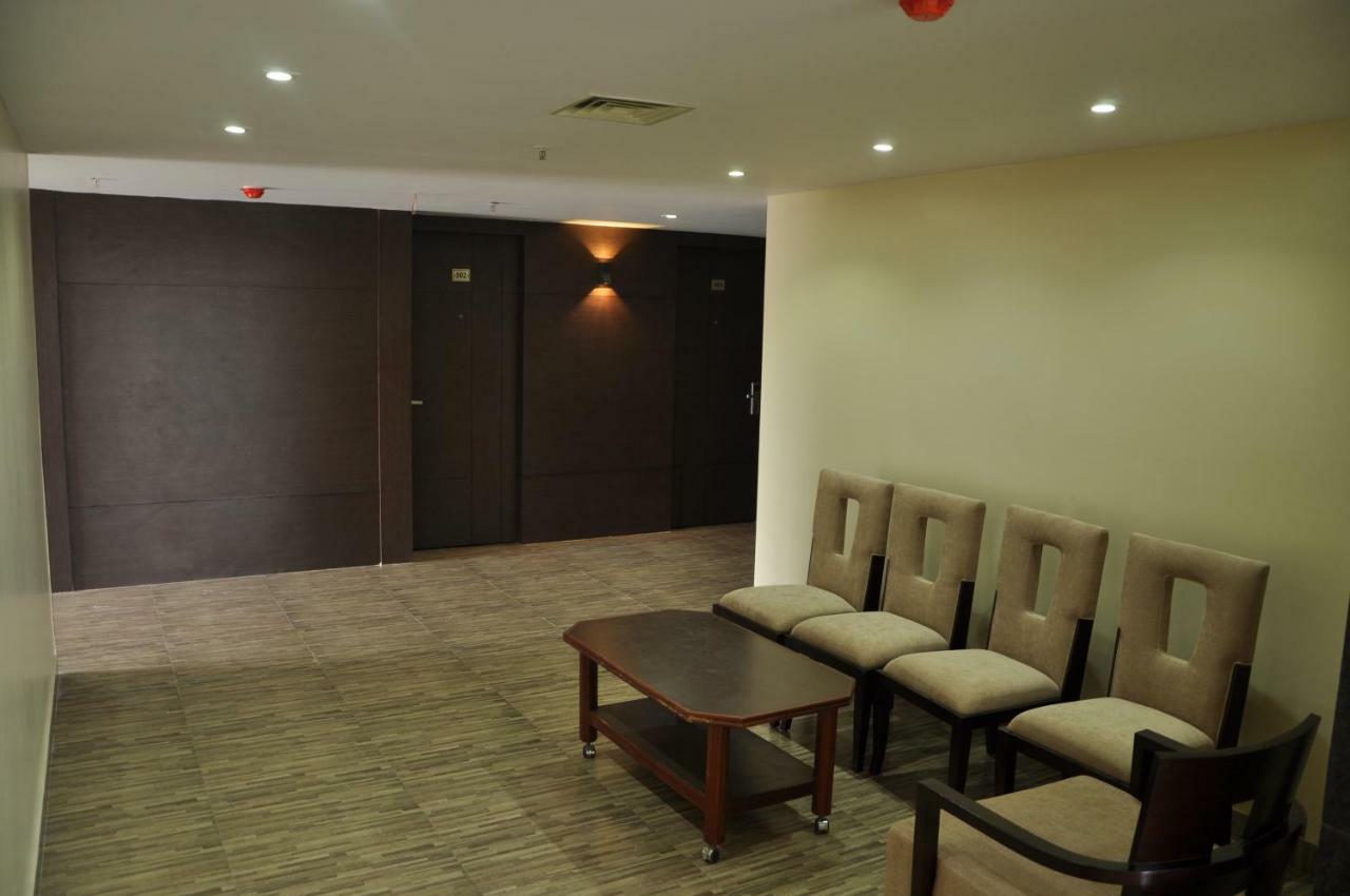 Hotel Krishna Residency Vijayawāda Exterior foto