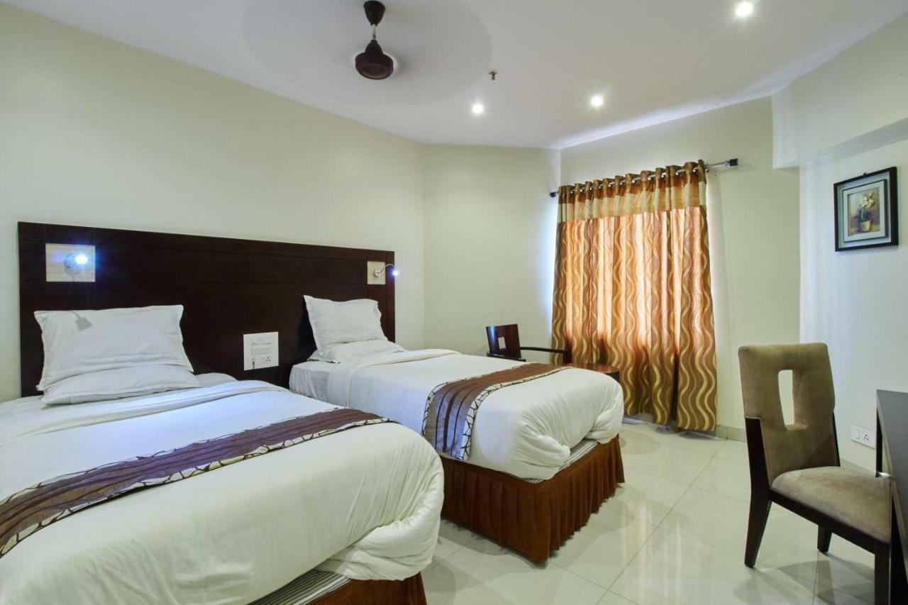 Hotel Krishna Residency Vijayawāda Exterior foto